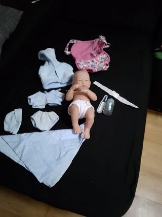 Bebé reborn (con ropita)