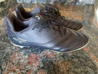 botas de futbol nº38