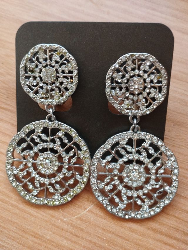 Pendientes redondos con circonitas