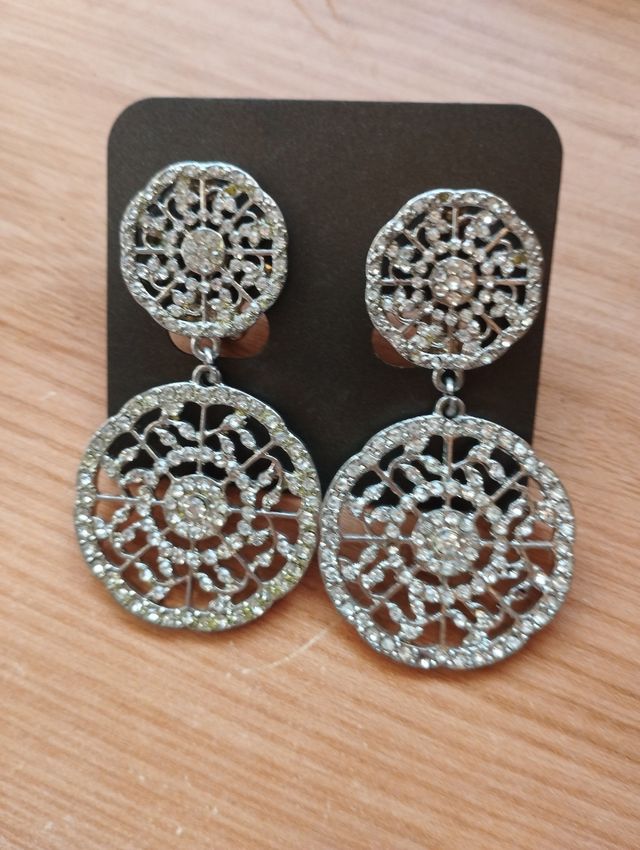 Pendientes redondos con circonitas