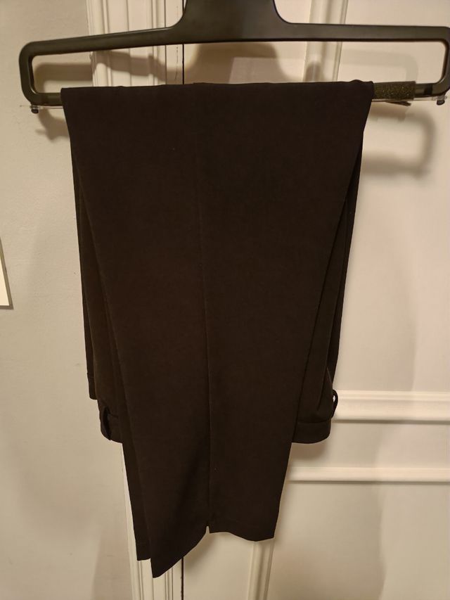 Pantalón negro de tela