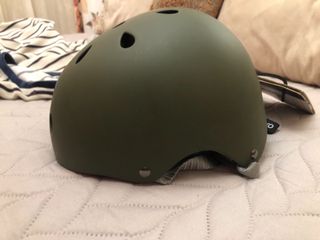 casco bicicleta skater