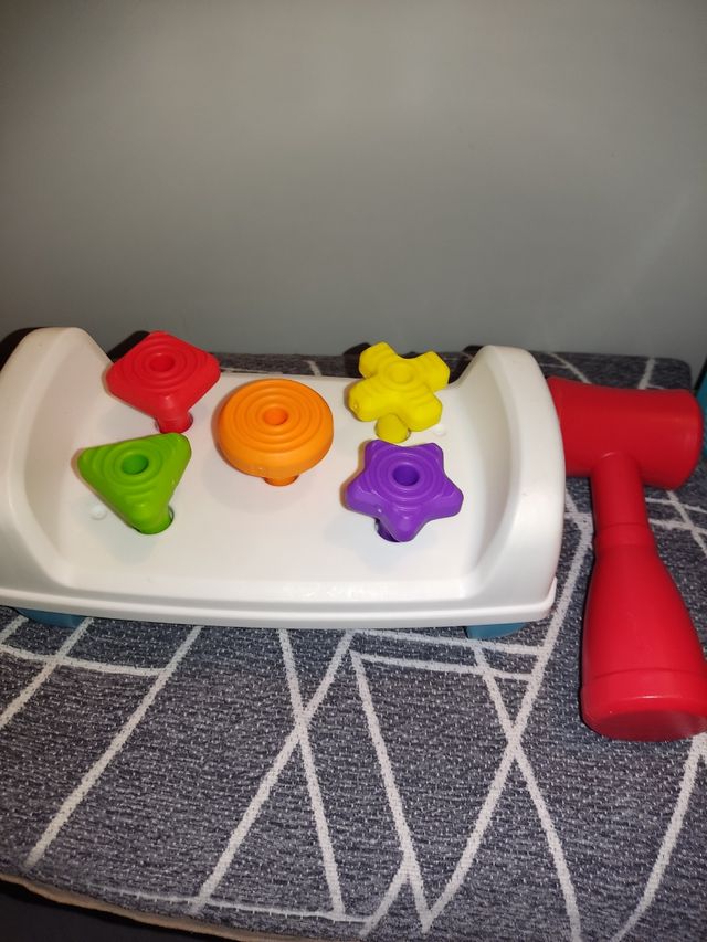 Martillo Fisher price, formas y colores