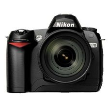 Nikon *** OFERTA *** DIGITAL CAMERA D70