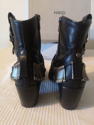 Botines tacón HAKEI