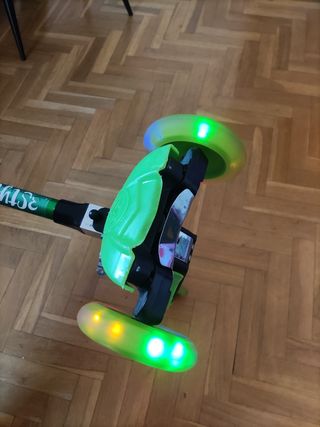 Patinete niño 3 ruedas.