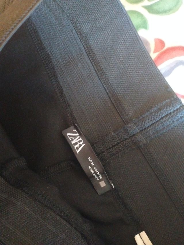 Pantalón Malla Zara