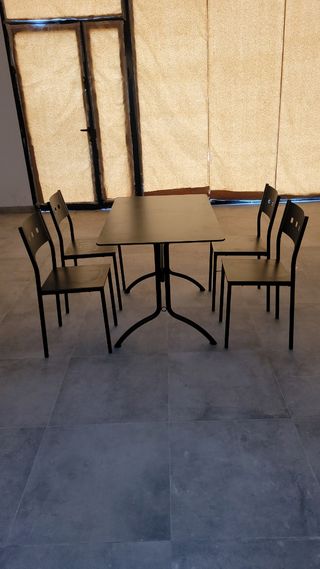 5 Juegos mesas y 20 sillas hosteleria bar