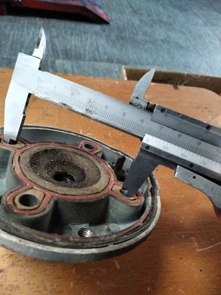 Tapa culata o culatín am6 moderna