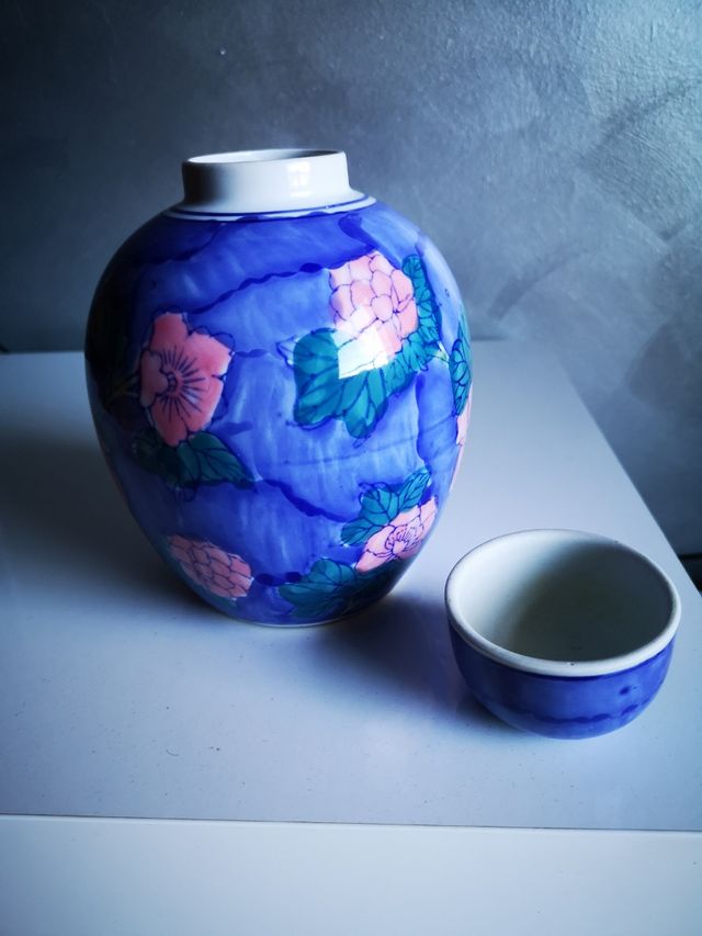 Jarrón Japonés porcelana.