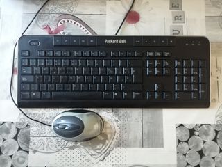 Ordenador sobremesa PB. 