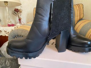 Stivaletto nero