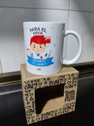 Taza nueva con mensaje.