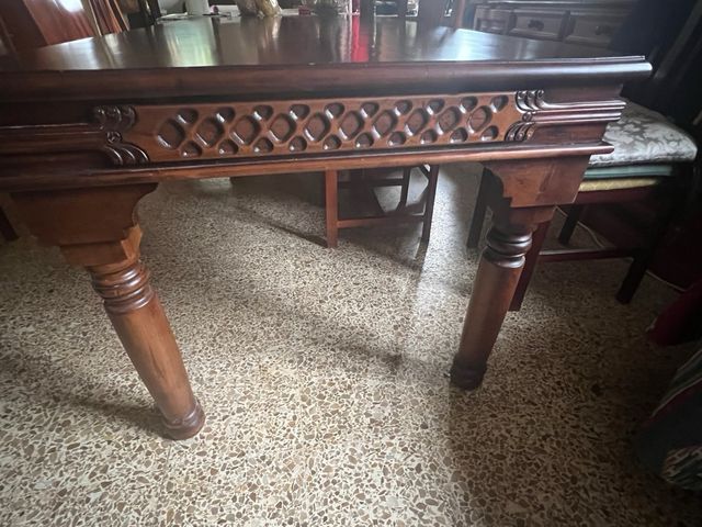 Mesa y sillas comedor rustico