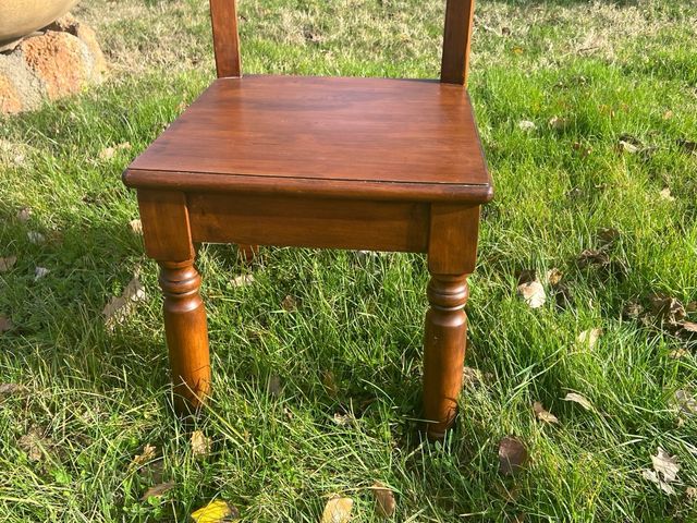 Mesa y sillas comedor rustico