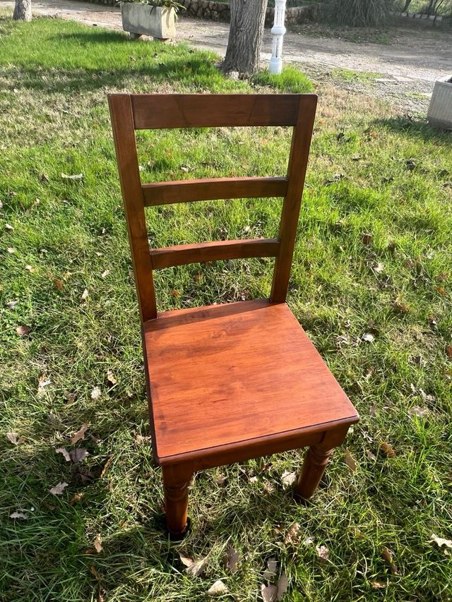 Mesa y sillas comedor rustico