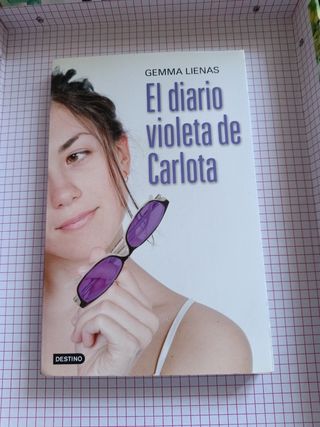 El diario violeta de Carlota