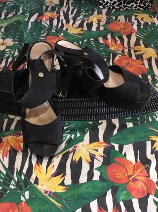 Sandalias de tacón terciopelo negro elegantes n39