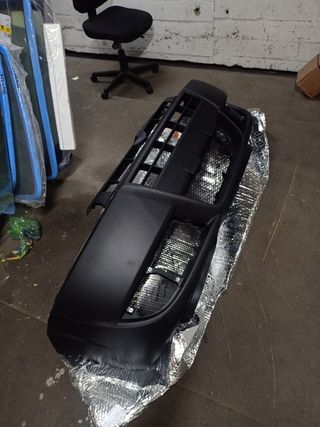 ORIGINAL paragolpes Fiat Doblo 2005...