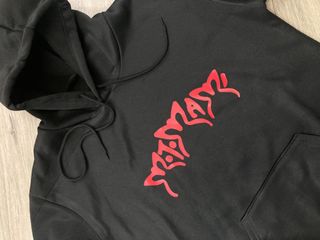 sudadera talla M motomami Rosalia