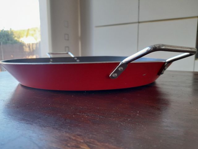 Paella de aluminio y teflón 40 diamet