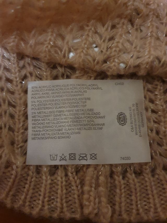 Cappello e guanti abbinati