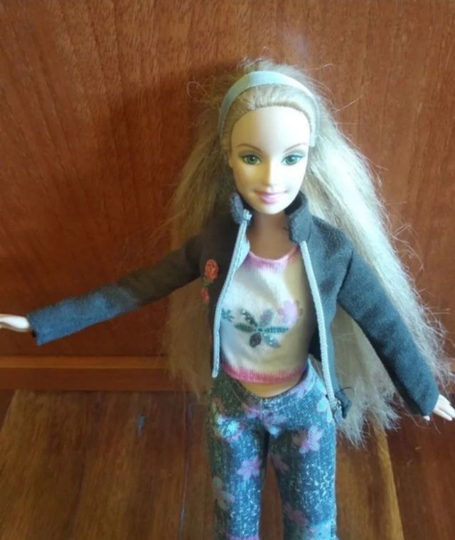 Lote de 2 Barbies.