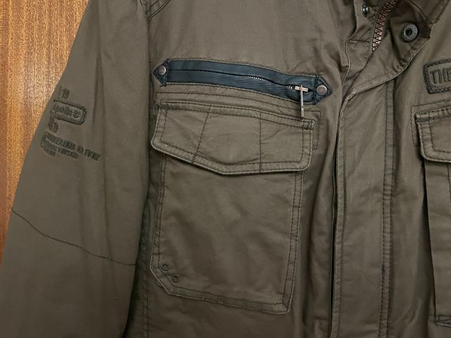 Trenca marca Redpoint en color marrón