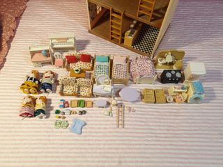 Casa 3 plantas Sylvanian+familia+muebles