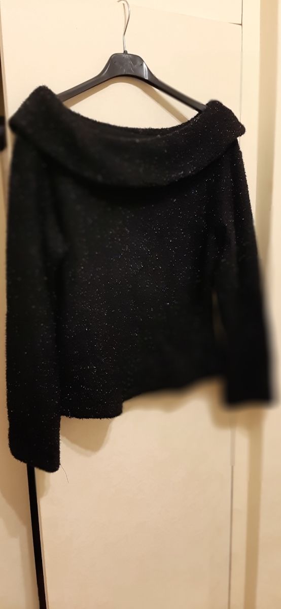 Maglia nera laminata