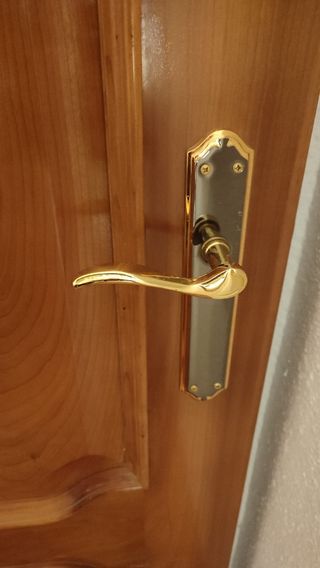 2 puertas de madera