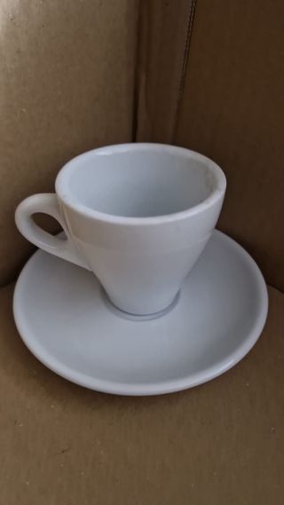 Lote 12 Tazas de Café cortado y plato.