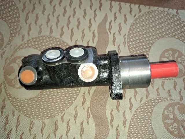 Golf cabrio mk1. Cilindro maestro