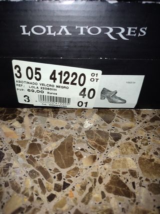 Zapatos abotinado piel "Lola Torres"