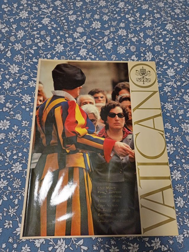 Vaticano libro
