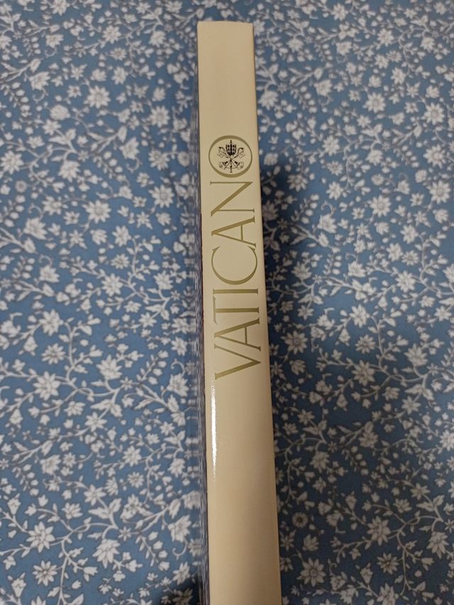 Vaticano libro