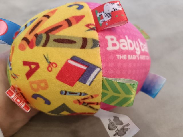 Pelota grande de peluche para bebés