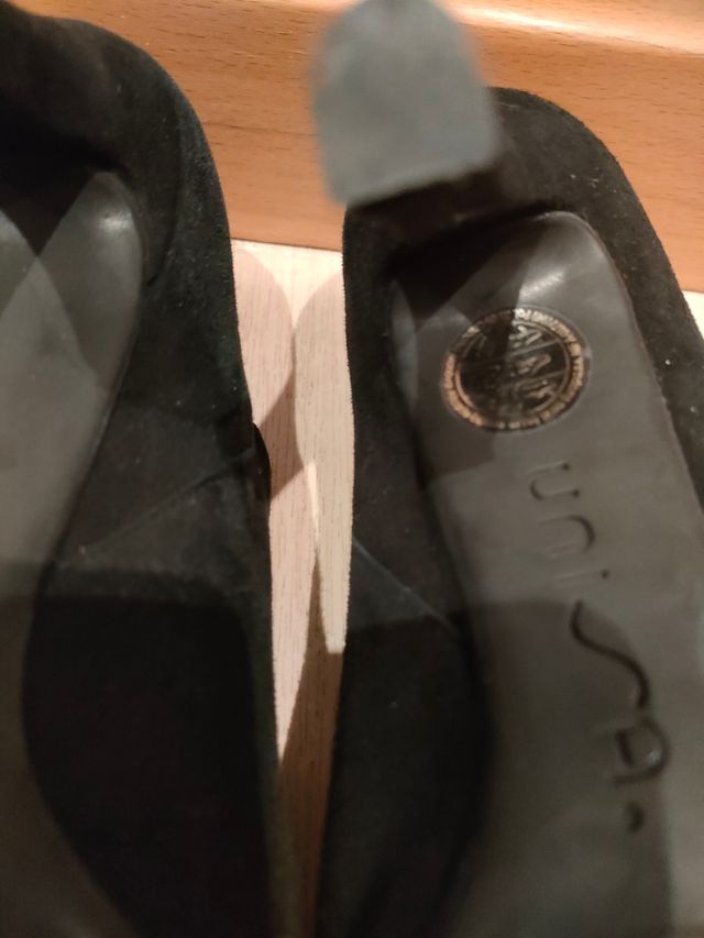 Zapatos nuevos negros Unisa 38