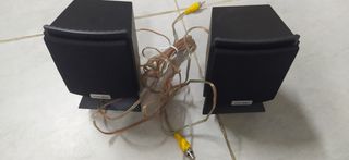Vendo altavoces de sonido con pié, Nuevos