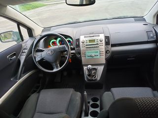 TOYOTA COROLLA VERSO D4D 177CV  1 AÑO DE GARANTIA