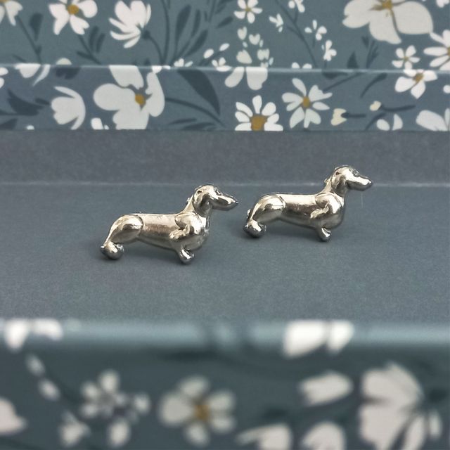 Pendientes de perro salchicha. Dachshund, teckel