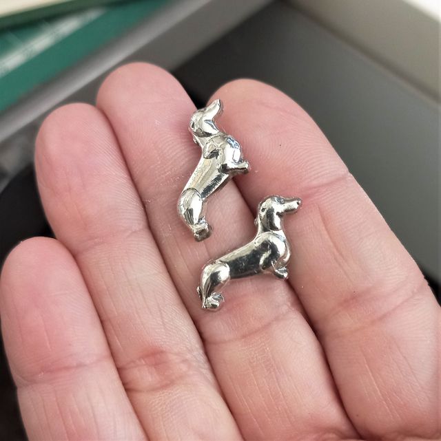 Pendientes de perro salchicha. Dachshund, teckel
