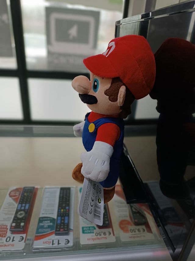 Peluche Super Mario Bros HQ de 32 cm de Simba