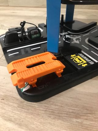 Parking coches 5 plantas altura 75 cm