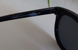 Gafas de sol montura negra