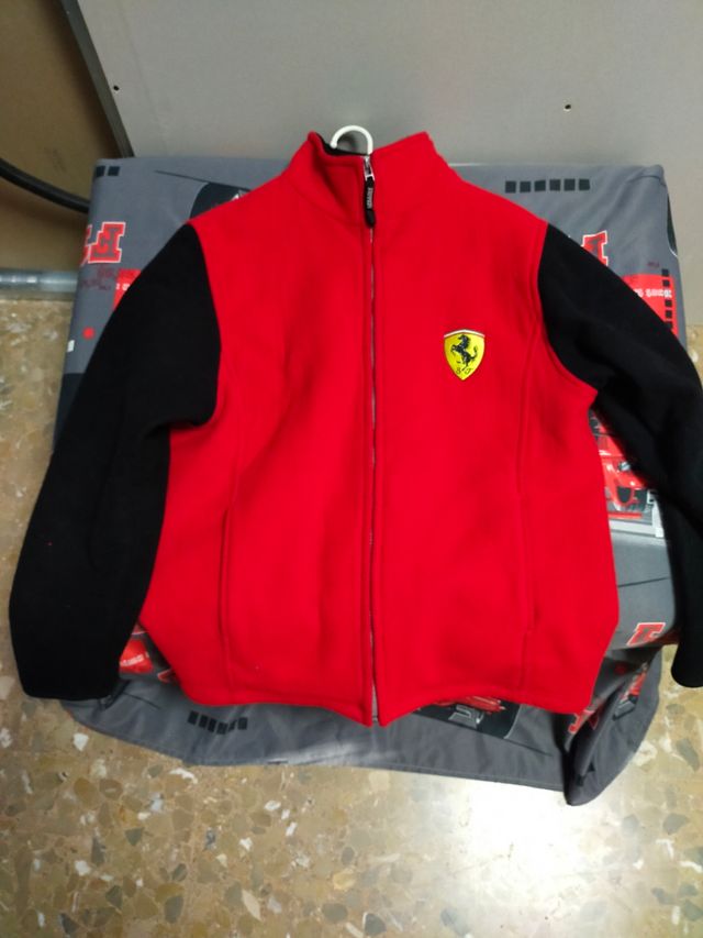 Ferrari forro polar