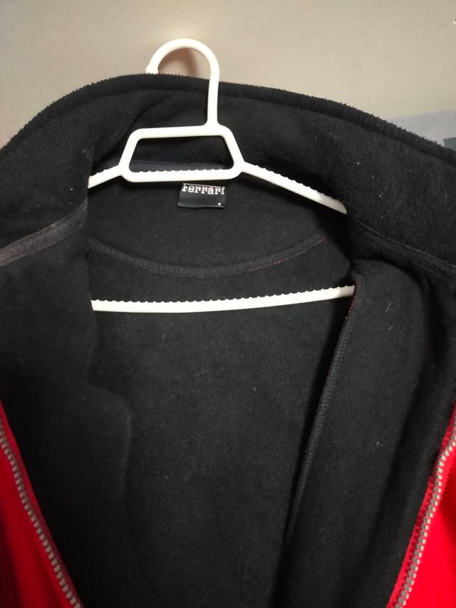 Ferrari forro polar