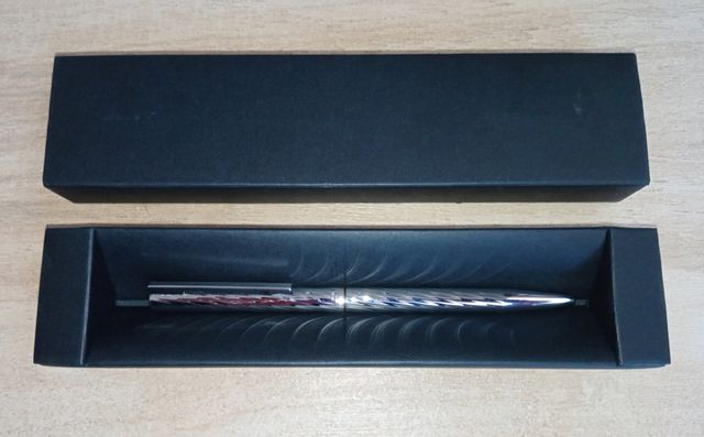 Boligrafo azul Sheaffer . Nuevo