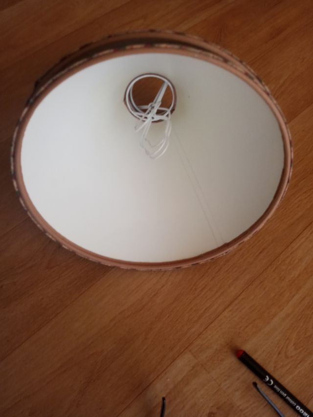 Pantalla lampara decorada