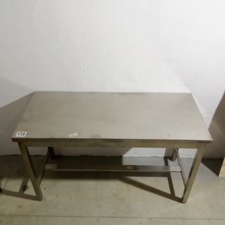 Mesa Central Sin Estante / REBAJA